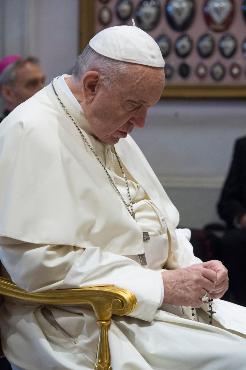 Pope Francis Prays The Rosary At The Shrine Of Our Lady Of Divine Love ...